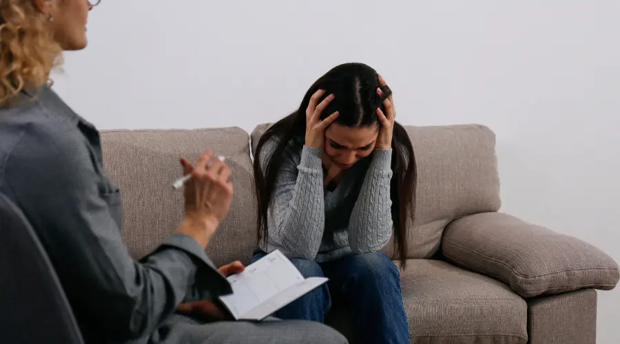 Working With a Mental Health Professional During Trauma Recovery