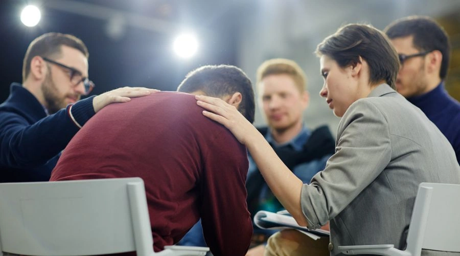 Support Groups to Treat Gambling Problem