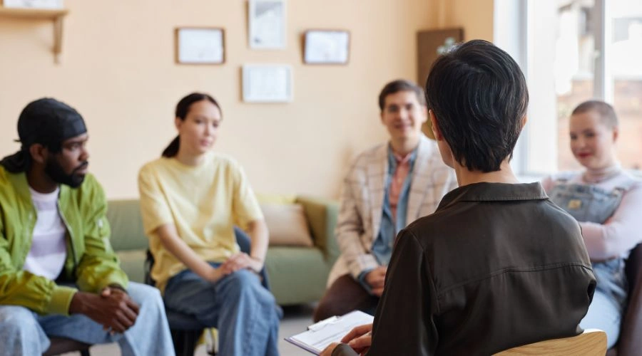 What To Expect From An AA Meeting